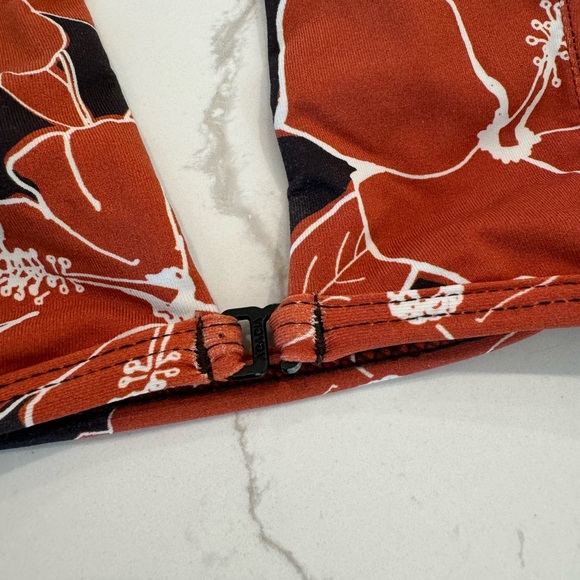 SOLD Acacia Mid Pacific Bosa Top - Picture 2 of 4